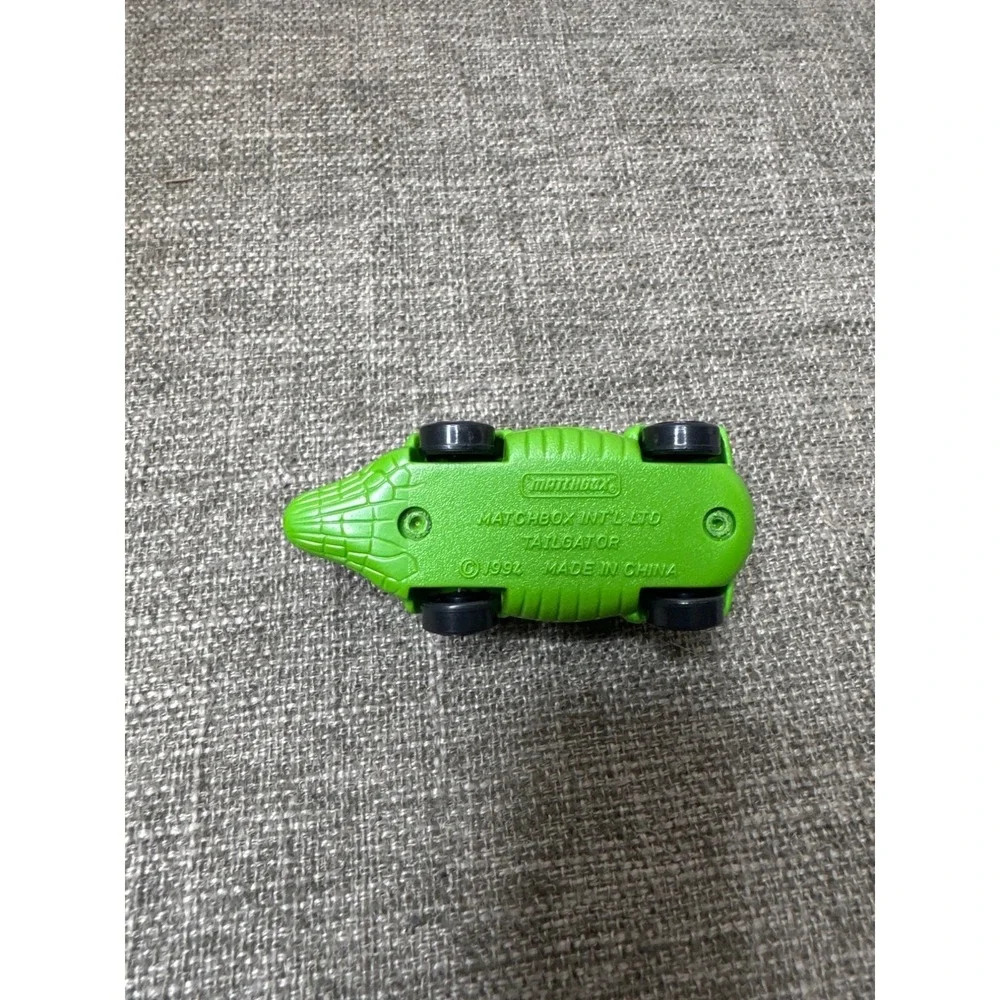 Matchbox 1992 Alligator Vehicle Die-Cast Toy Car Green Collectible